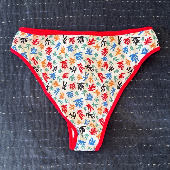 FISCH Dinzey/Chanzy Henri Coral Bikini Top and Bottom - Picture 7 of 12